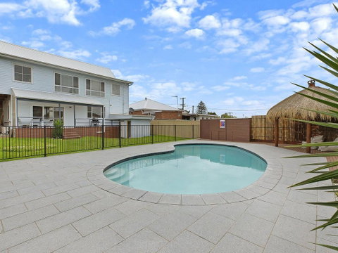 Waterview Beach House - Accommodation Search 0