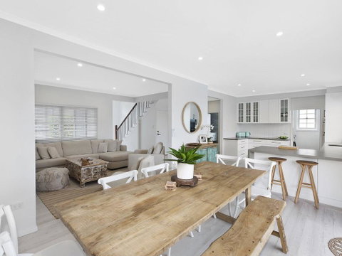 Waterview Beach House - Accommodation Search 3