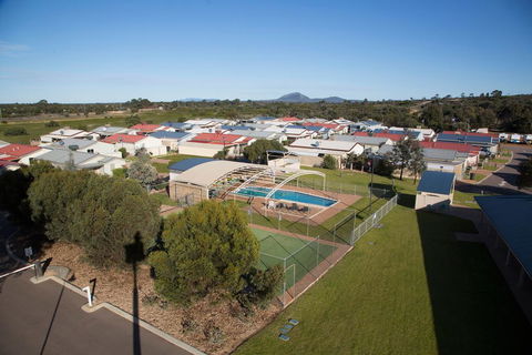 Wavecrest Village & Tourist Park - Accommodation Search 1
