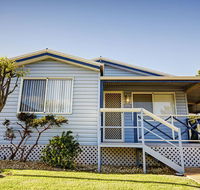 Wavecrest Village  Tourist Park - Accommodation Search