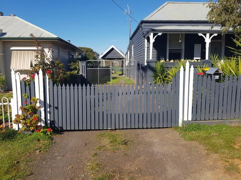 Welcome Stranger Cottage - Accommodation Search 1