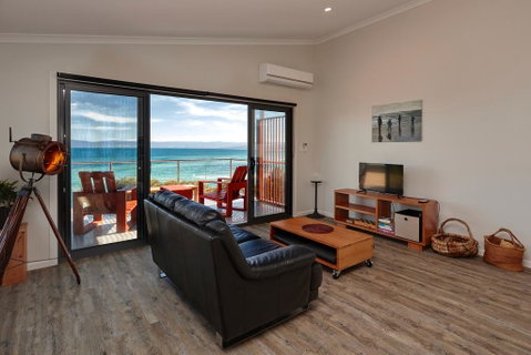 Whale Watcher 1 - Accommodation Search 3