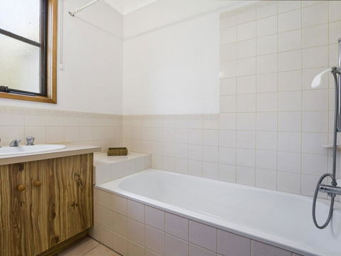 Whalers Cottage - Accommodation Search 3