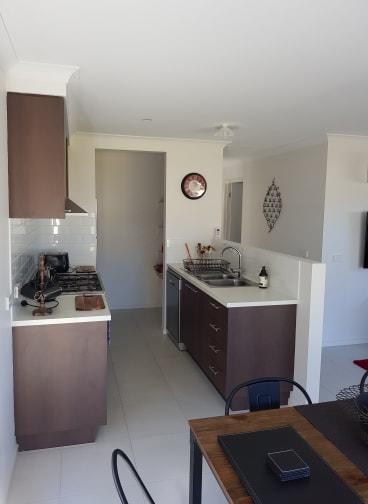 White Caps B - New Styles & Spacious Home - Accommodation Search 2