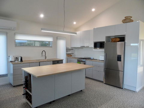 WHITE SHELLS HOLIDAY RENTAL - Accommodation Search 2