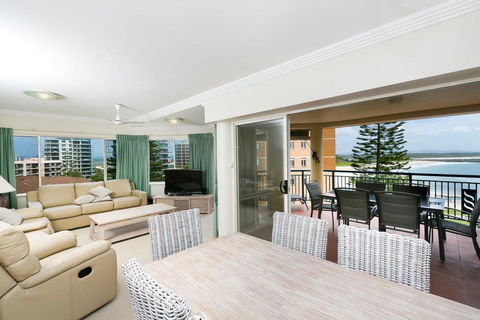 Whitesands, Unit 402, 34-38 North Street - Accommodation Search 3