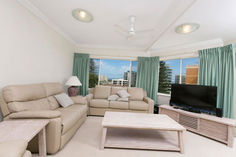 Whitesands, Unit 402, 34-38 North Street - Accommodation Search 2