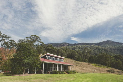 Willabrook Retreat - Mojo Cottage - Romantic Escape! - Accommodation Search 0