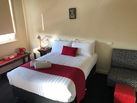 William Farrer Hotel - Accommodation Search 0