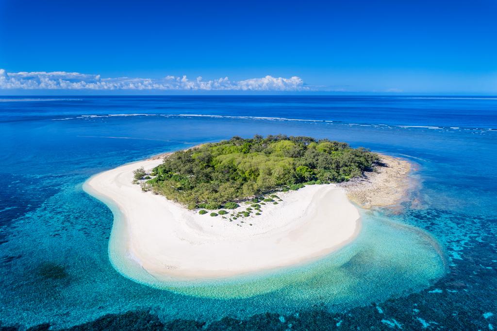 Queens Beach QLD Accommodation Search