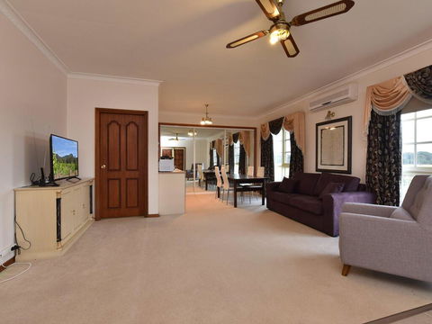 Wine Country Homestead 1br Studio - Accommodation Search 3