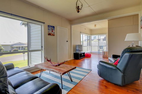Wings And Waves - Accommodation Search 1