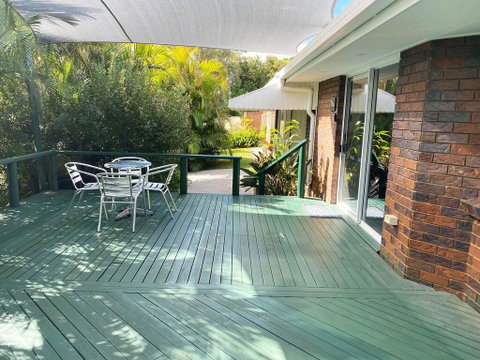Woorim Secluded Palms Villa - Accommodation Search 0