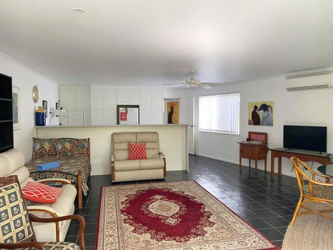 Woorim Secluded Palms Villa - Accommodation Search 1