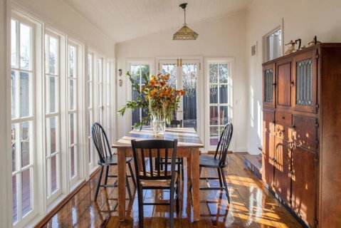 Wormwood House - Accommodation Search 1