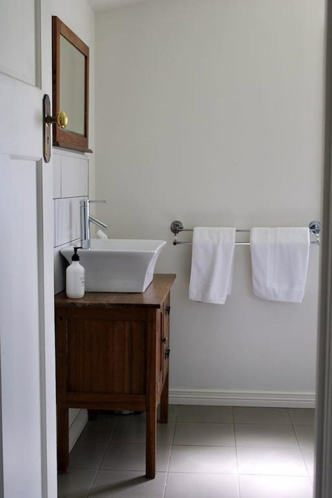 Wormwood Studio - Accommodation Search 3
