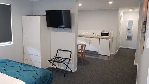 Wynnum Anchor Motel - Accommodation Search 1