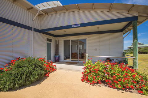 Wytonia Beachfront Accommodation - Accommodation Search 1