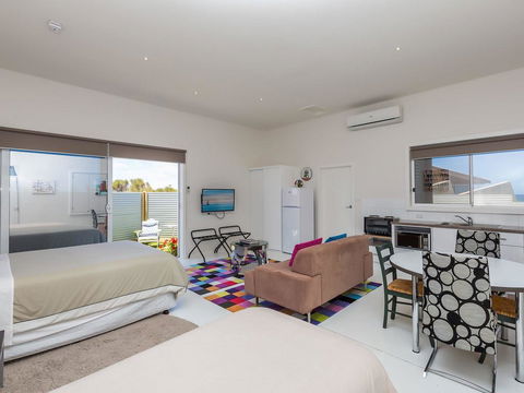 Wytonia Cabana - Accommodation Search 1
