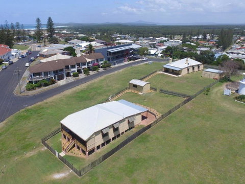Yamba Pilot Cottage 1 - Pets Welcome - Close To Beach - Accommodation Search 2