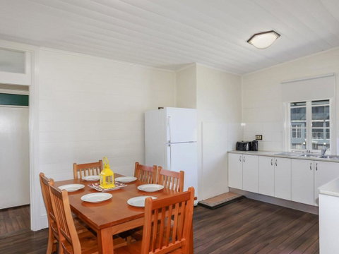 Yamba Pilot Cottage 2 - Pets Welcome - Close To Beach - Accommodation Search 2