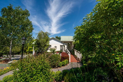 Yarra Gables - Accommodation Search 0