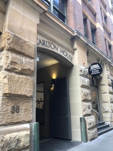 York & George - Accommodation Search 3