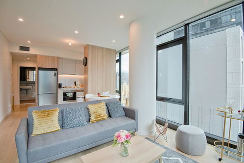 York & George - Accommodation Search 2