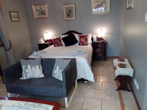 York's Lookout Lodge Bed And Breakfast - Accommodation Search 0