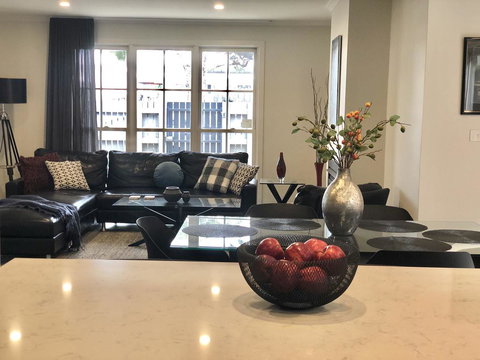 Your Home Away From Home - Accommodation Search 0