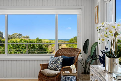 Zephyr On Sapphire - Accommodation Search 1
