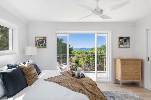 Zephyr On Sapphire - Accommodation Search 0