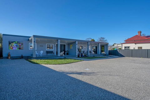 Zoo Villas : Villa Zebra - Central Wynyard - Accommodation Search 2