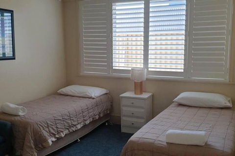 3 Bedroom Beachfront At Wyuna Apartments - Accommodation Search 2