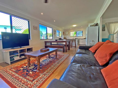 A AMITY BEACH BABY - Accommodation Search 2