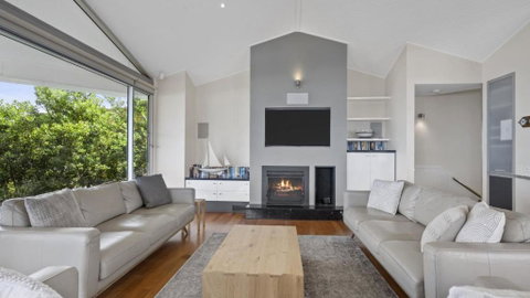 A Beachside Getaway - 8 - Accommodation Search 1