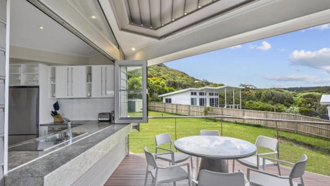 A Beachside Getaway - 8 - Accommodation Search 4
