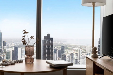 A Chic 2BR Apt With Panoramic Views FREE Parking - Accommodation Search 0