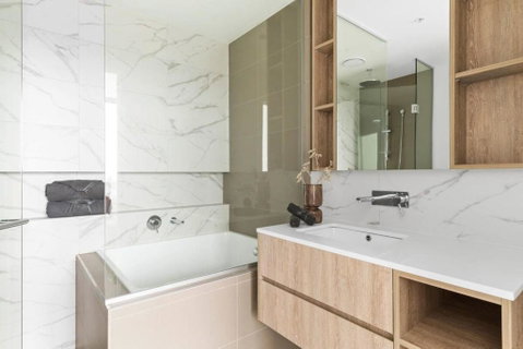 A Chic 2BR Apt With Panoramic Views FREE Parking - Accommodation Search 4