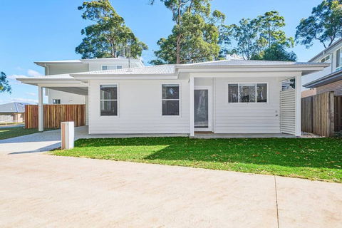A Coastal Hideaway - Accommodation Search 0