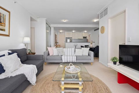 A Comfy 2BR Apt For 7 Next To Darling Harbour - Accommodation Search 1
