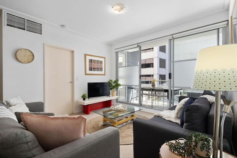 A Comfy 2BR Apt For 7 Next To Darling Harbour - Accommodation Search 3