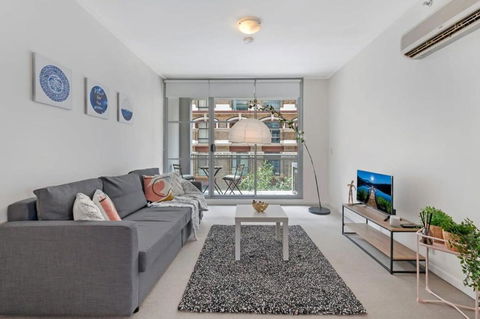A Comfy & Modern Studio Near Darling Harbour - Accommodation Search 0