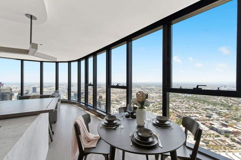 A Cozy 3BR Apt With Panoramic Views FREE Parking - Accommodation Search 2
