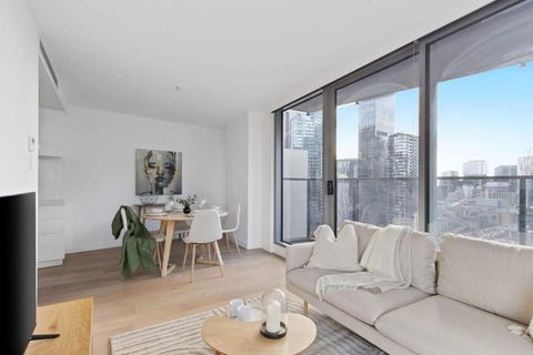 A Cozy Apt With City Views Near Crown Casino - Accommodation Search 1