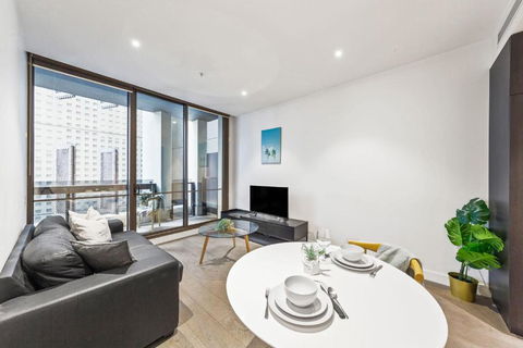 A Cozy & Lovely 2BR Apt Near Melbourne Central - Accommodation Search 2