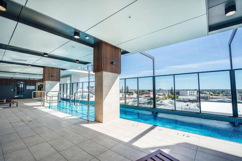 A Cut Above The West 3BR Staycation Pool Gym - Accommodation Search 4