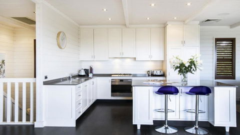 A Grand Beach Retreat - Accommodation Search 3