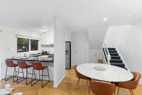 A Home Away From Home In Geelong - Accommodation Search 3