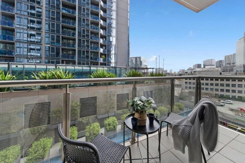 A Large 2BR Apt Near Crown Sleeps 8 FREE Parking - Accommodation Search 0